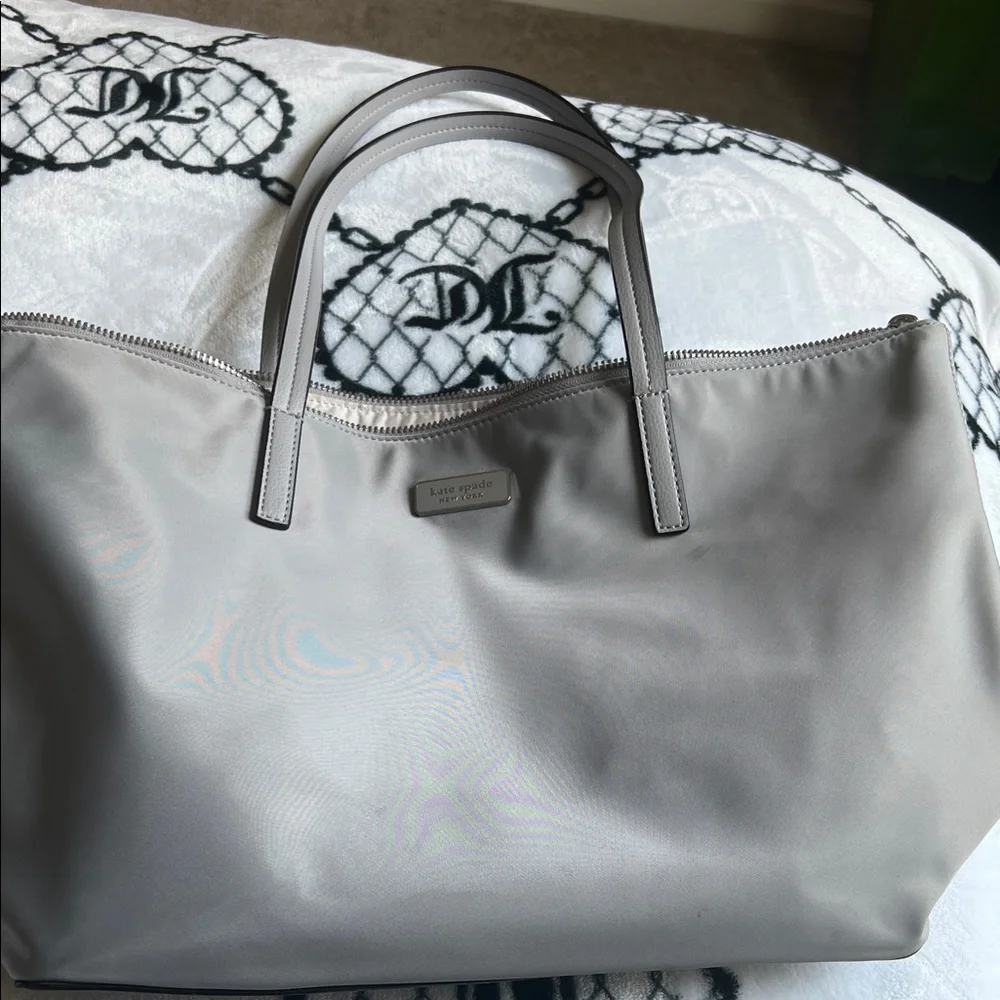 Kate Spade Light Gray Tote Bag - Picture 1 of 10